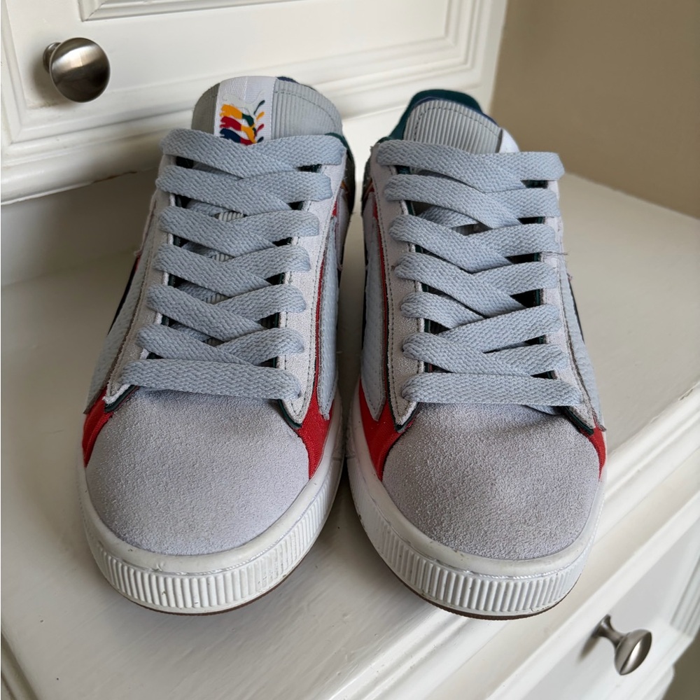 Puma Men's Athletic Sneakers White Gray Red Suede